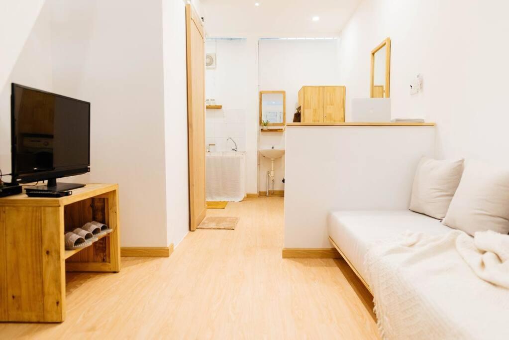 Stay&chill - H.1 - Quiet House Near Buivien * TP. Hồ Chí Minh